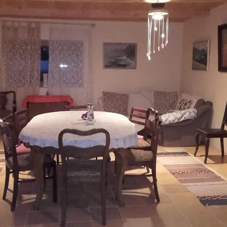 Ruzeni Apartman